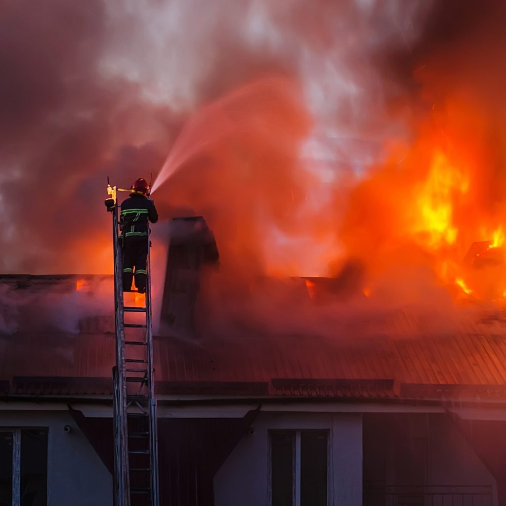 Trois jeunes bruxellois ont 6 personnes d'un grave Incendie à Ixelles