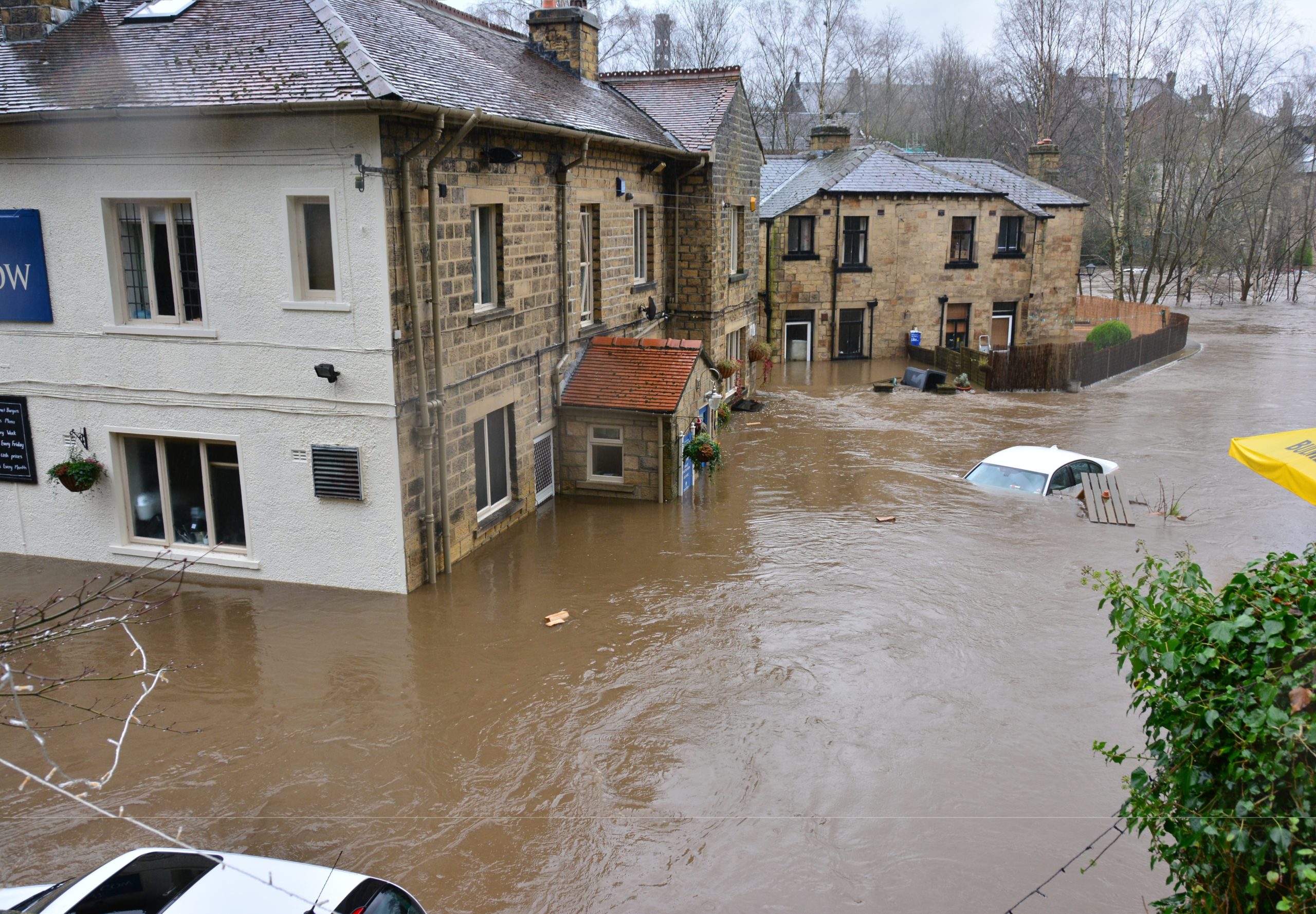 Le village de Trooz totalement inondé.