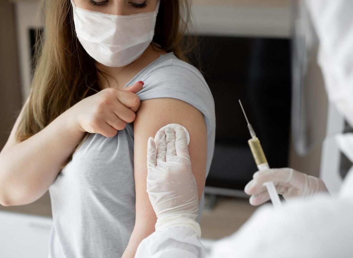 Les experts recommandent la vaccination obligatoire pour "toutes les professions à risque".
