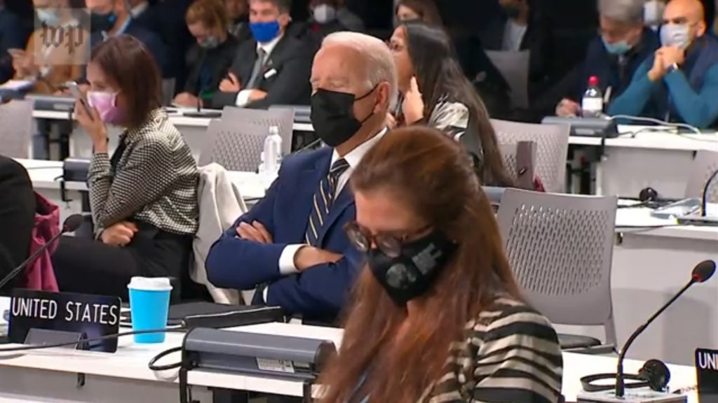 Joe Biden s'est-il endormi durant le discours d'ouverture de la COP26 ?