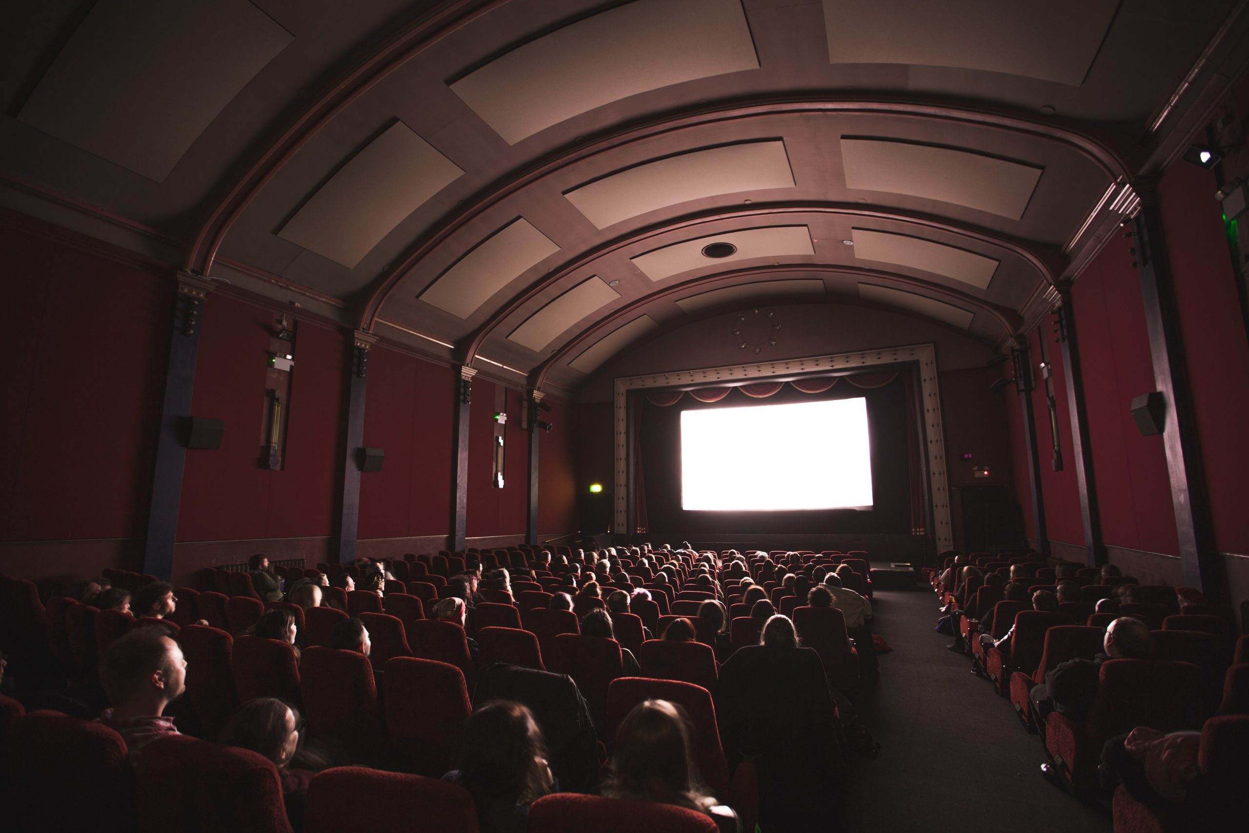 Le Centre de crise demande la fermeture des cinémas et théâtres.