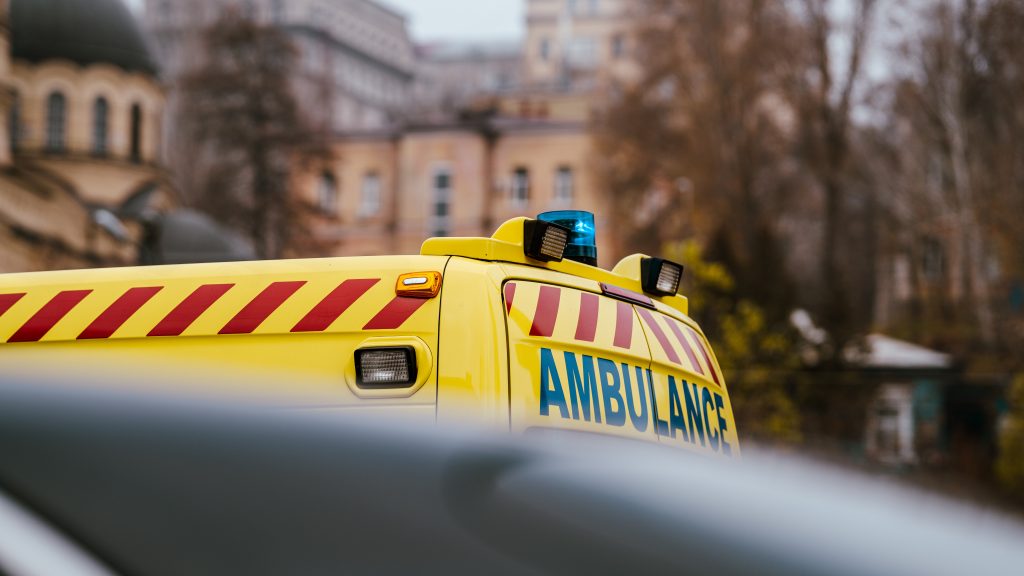 Photo d'une ambulance - Photo : Eugène Chystiakov.